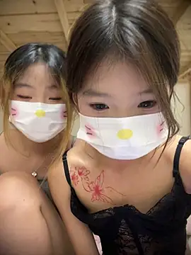 Angel-Sisters - 为什么有个大叔在边上 啊啊啊 大叔的鸡吧好大啊 淫水都被他草出来了