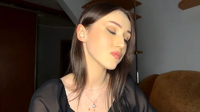 ShannanWohlers - Give my breast some soft massage <3