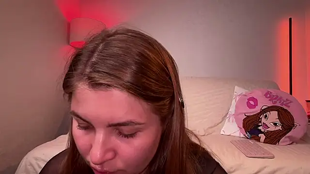 GlossyVixen - TOPLESS MONDAY
