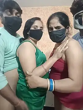 Hot_bhabhi2 - Boobs show