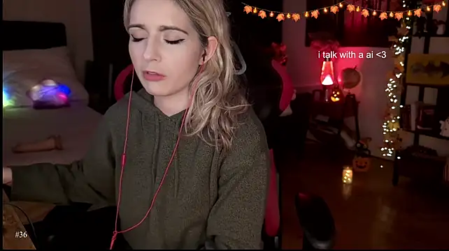 Lisaonthemoon - Last tipper gets 3 Videos