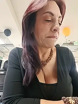 _Kamy_Hot - Let me ride your cock, daddy.