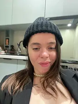 Kyivskyi_Tort - More vibration for pussy