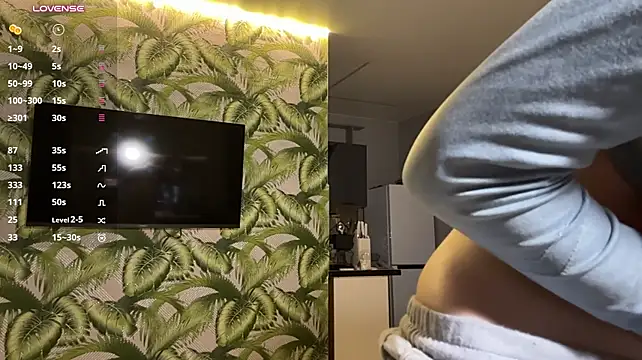 NatalieAnene - make nipples hard💥