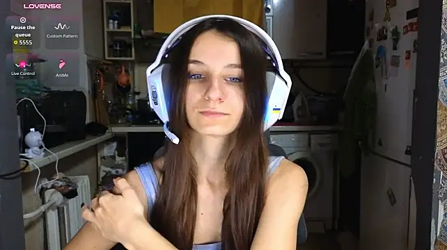 _Nika_Kik - lick breasts