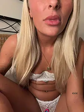 Millymae_ - Finger ass💞