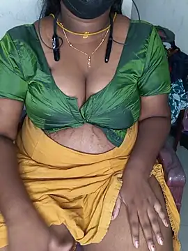 Lakshmi_tamil__ - Boobs oil massage
