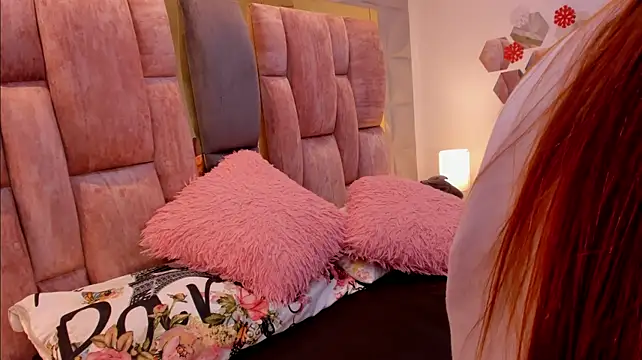 Charlotte_Ice1 - cum show