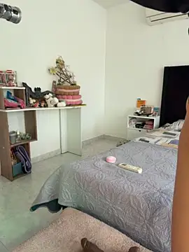 ValentinaBianchi - 2 min control milk in face hard