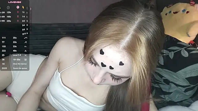 KiraLivee - lift my top little