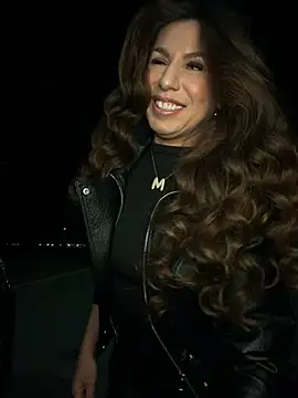 Marilyn_La_Rose - Petting at every 100tk / show at 969