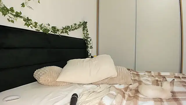 AshleyTheDoll - naked at goal. 150-60s control
