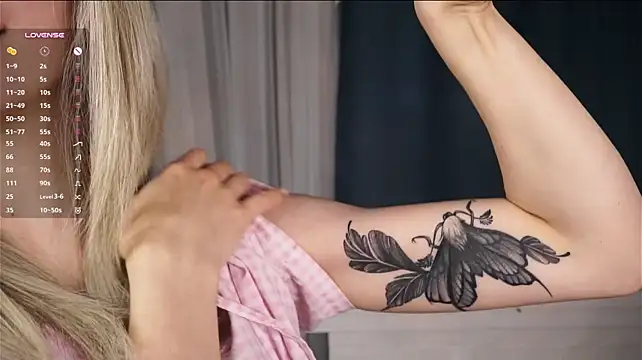 WilmaViesca - Suck my finger
