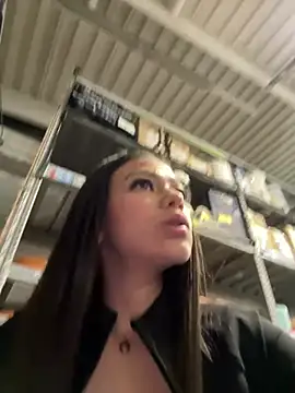 Alyshanon18 - BOOBS OUT IN STORE💦