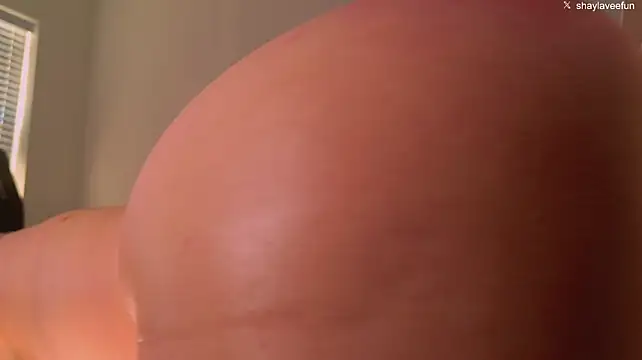 Shayla_Vee - fuck pussy with titties out