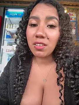 Serena_willow - suck tits