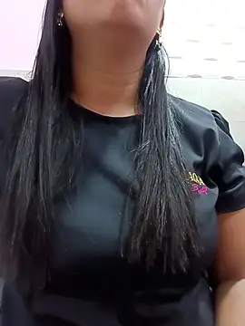 SofiaMendez1_ - Completely naked and playing with my cli