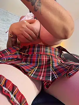 Ambarh_ - SQUIRT HARD 💦