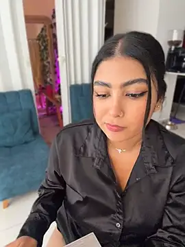 NatashaBrown12 - dildo in pussy