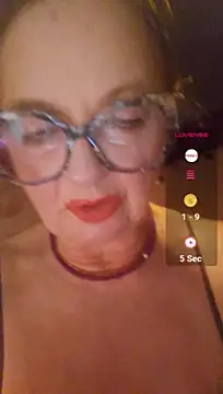 Hot-Muci - Naked show