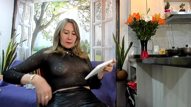 Ashleymilf_1 - Sexi Massage to your cock