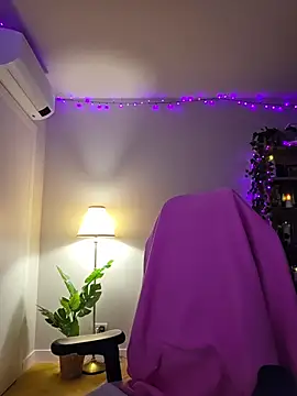 MiaRides19 - I will suck dildo 🙈🙈