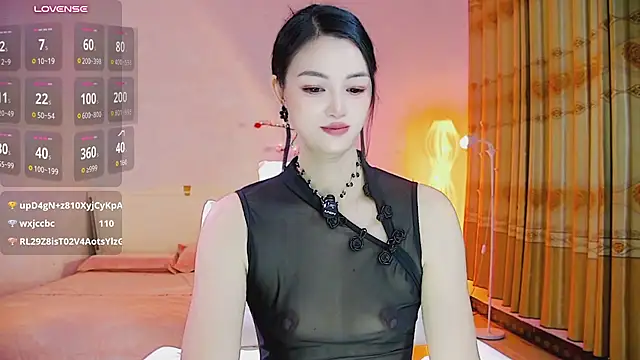 Evelyn-007 - 震动棒抽插3分钟，小粉控制3分钟