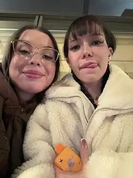 Babydolll - SOPHIE MASSAGE NIPPLES AMELIA ON TRAM ST