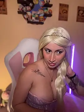 Chloe_rockss_ - naked with oil