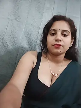 Lovely-girl99 - Full body massage with oil 🫦🫦💦🦵🏻😋