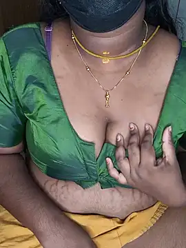 Lakshmi_tamil__ - Boobs oil massage
