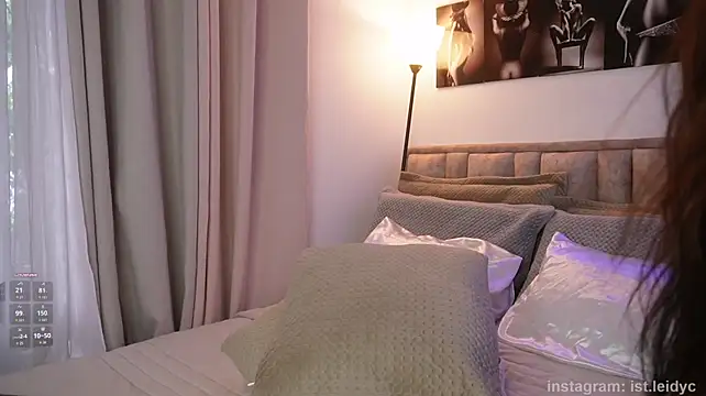 Eimi_spacee - Make my pussy happy