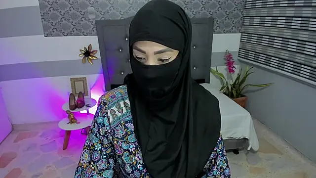 Jalima_sabag - naked and squirt