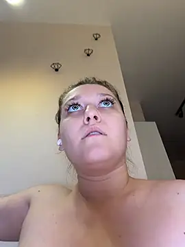 Bambi-Live - domi in pussy+control 3min for lt