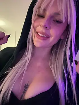 RubyLunaa - ASS close up standing