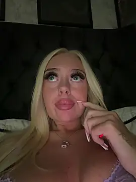 Vanillaheavennn - Boobs out 🍒