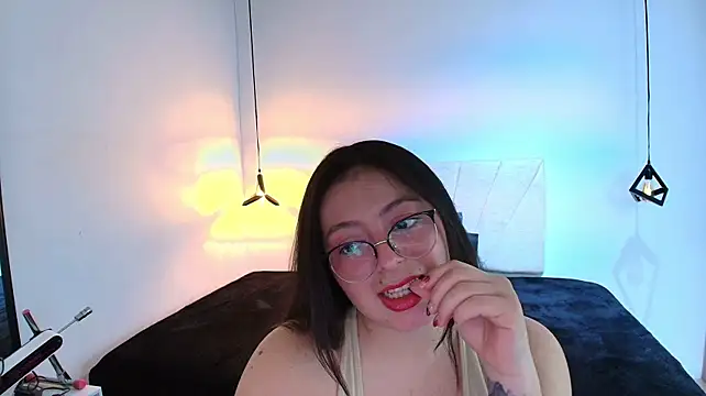 MiaWils_ - SHOW MY PUSSY+RUB MY CLIT🔥