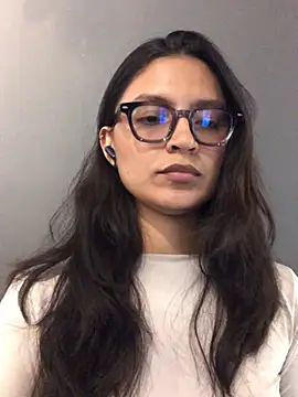 Gia_Mazzon - Play with tits on public