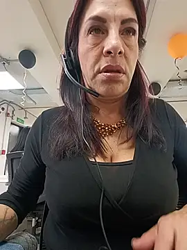 _Kamy_Hot - Let me ride your cock, daddy.