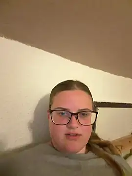 CurvyPaar2 - Show Pussy & 2 Videos