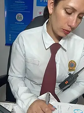 Alysson-- - HARD FINGERING + ASS CLOSE UP