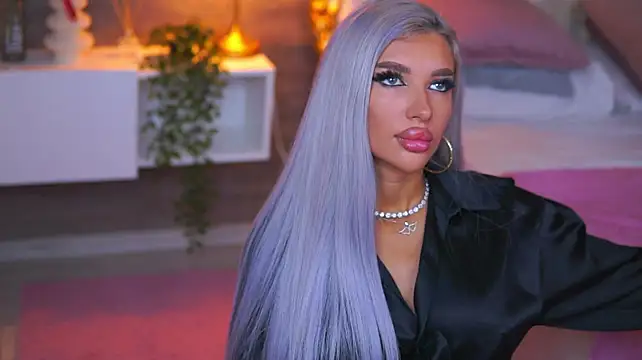 Juicy_Jessye - Warm me up with your touches