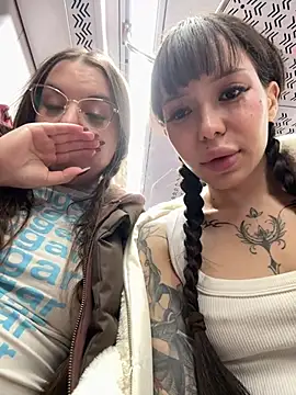 Babydolll - SOPHIE PUT FACE IN TITS AMELIA IN TRAM