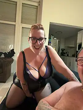 Darkmoonsubmissive - Cunni + gode chatte