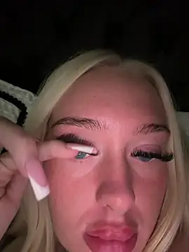 Vanillaheavennn - Boobs out 🍒