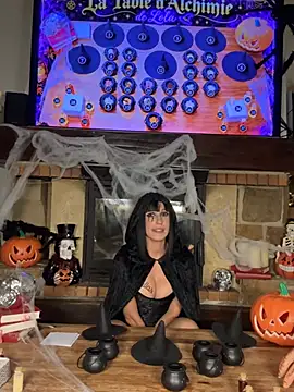 Lola_tentatiion - 80 FESSÉES CHATTE + 🧪