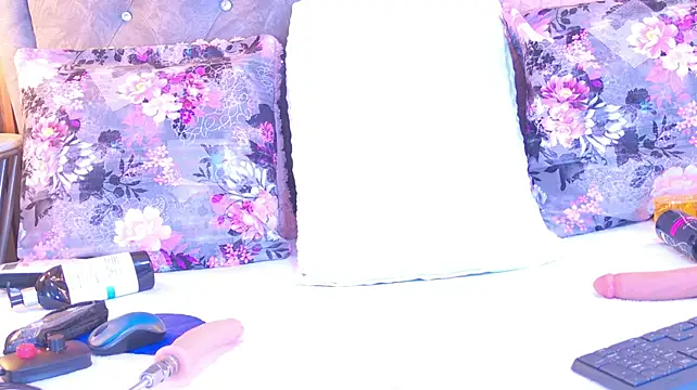 EvelynBlacke - finger in ass