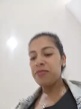 Nathaly_12 - Squirt in the doctor's office