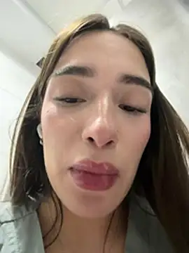 Sweet_Milaa1 - 4 FINGERS IN THE PUSSY 👀