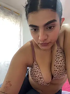 Carlafox05 - Show tits on the balcony